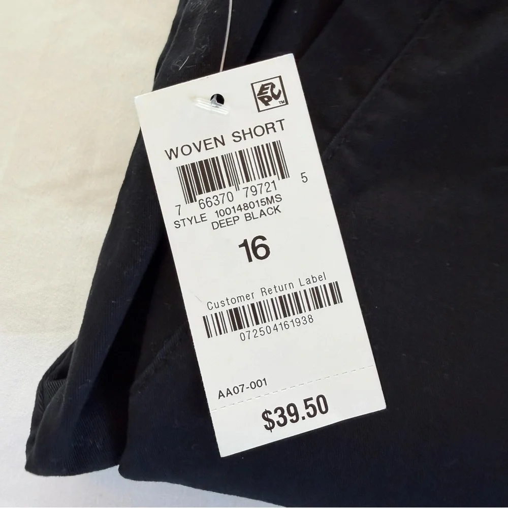 Karen Scott Black Bermuda Shorts Size 16 NWT Classic Casual Comfort Summertime